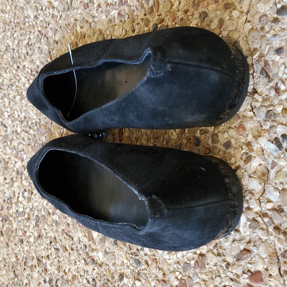 Donald Pliner Palma Black Suede Pointed-toe Flats, Size 9.5, NWOT - Picture 5 of 6